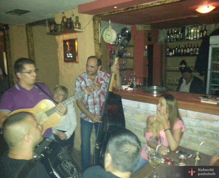 Tri kuma debela - poslao/la: Marko