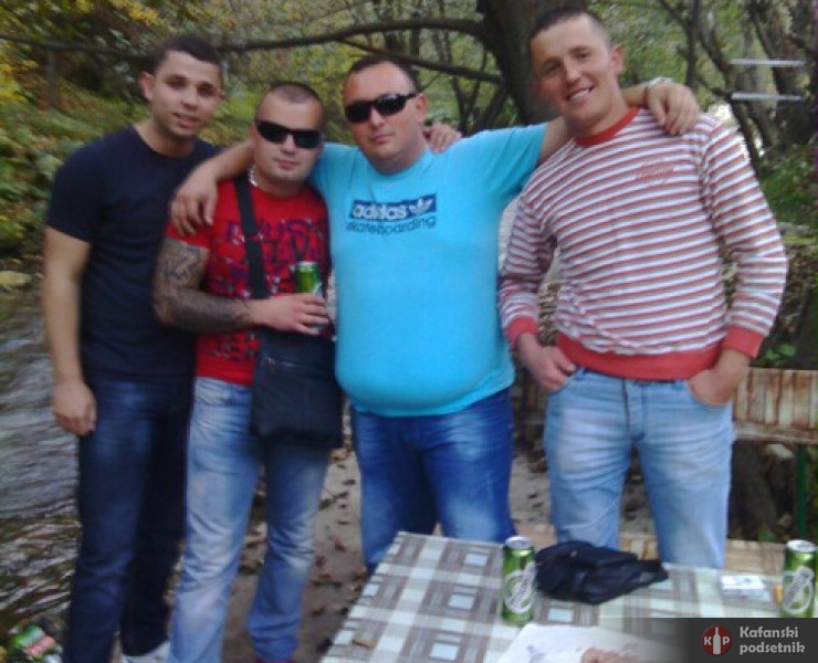 Bez opisa - poslao/la: Mirza