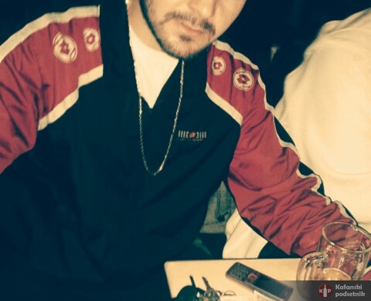 Lokalni makro :), kafana 